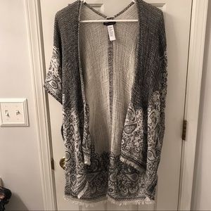 American Eagle small gray + white kimono, poncho.